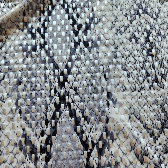 LASCANA Gray Foil Snake-Print Miniskirt Size 6 NWT - Picture 11 of 14